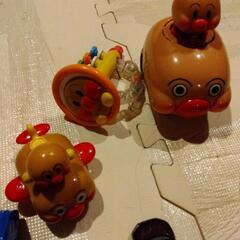 アンパンマン玩具、トミカの画像