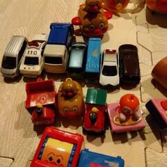アンパンマン玩具、トミカの画像
