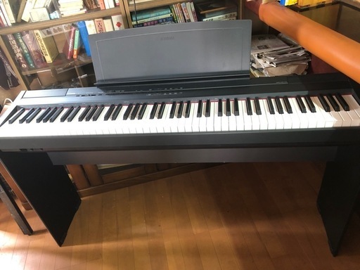 【急ぎ 静岡市内　引取のみ1万円 】中古 YAMAHA デジタルピアノ（電子ピアノ） P-105 と専用台（純正スタンド） L-85 セット ブラック 88鍵（フル鍵盤）