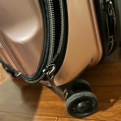 キャリーケース　機内持込みサイズの画像