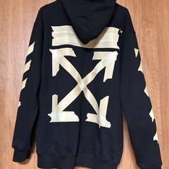 オフホワイト パーカー