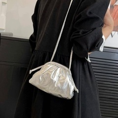 未使用新品 - メタリックレザーバッグの画像