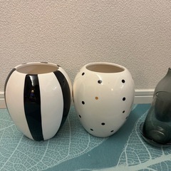 ガレージセール(花瓶)の画像