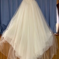 ウェディングドレスの画像