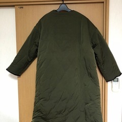 オリーブグリーン キルティングジャケット 膝丈　 の画像