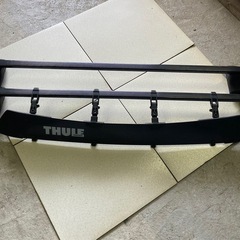 THULE ルーフレール　キャリアセット