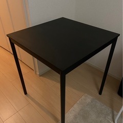 IKEA テーブルの画像