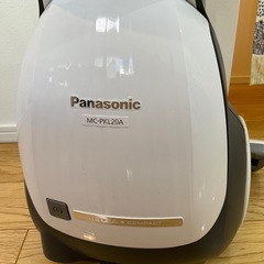 （お取引中）紙パック掃除機　Panasonicの画像