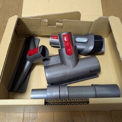 Dyson V8 Fluffy+ (SV10FFCOM) バッテリー一度交換済み軒先渡しの画像