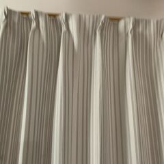 [超美品]ニトリカーテン幅110長さ220ｃｍ位を２枚１セット・...