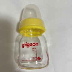 哺乳瓶　6本　果汁用哺乳瓶 1本　電子レンジ除菌セットの画像