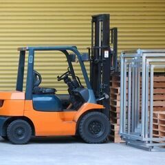 🌞【桜川市】【オンリーワン】フォークリフトによる車輪板バネ運搬　...