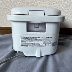 ZOJIRUSHI　象印　炊飯器　マイコン炊飯ジャー　NS-NE05型　３合炊　2011年製の画像