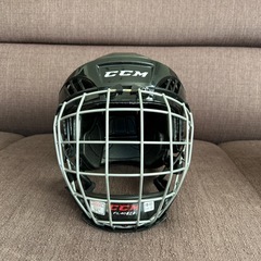 アイスホッケー　ヘルメットの画像