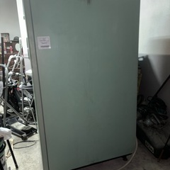静岡製機 農産物保冷庫 GB800 保冷庫 冷蔵庫 貯蔵庫 菜庫 米 野菜 玄米 キャスター付 保管 中古 通電のみ確認の画像