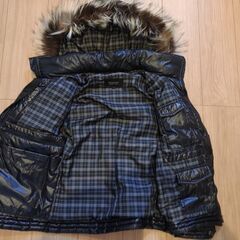 BURBERRY BLACK LABEL ダウンジャケットの画像