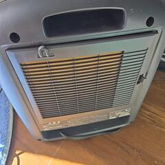 電気セラミックファンヒーターの画像