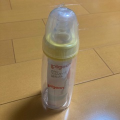 【新品・未使用】Pigeon ★ スリムタイプ　哺乳びん　200ml  乳首付きの画像
