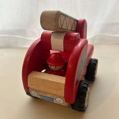 木の消防車の画像