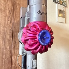 ダイソン dyson 60865 ピンク   / 山善　コードレス掃除機スタンド付き RDS-1　 の画像