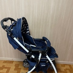 APRICA ベビーカーの画像