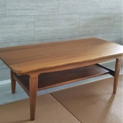 良品】木製 センターテーブル 下部棚付き