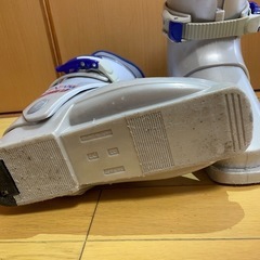 スキーブーツ22.5cmの画像