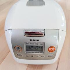 TOSHIBA 五合炊き炊飯器（RC-10MFD）