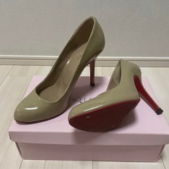ダイアナ　ベージュ　エナメルパンプス　23.5cm