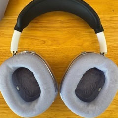 AirPods Max パープルの画像