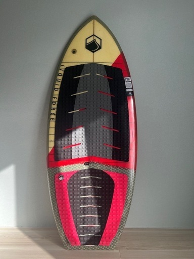 ウェイクサーフィン ボード