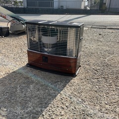 トヨトミ　石油ストーブ
