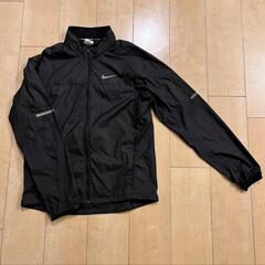 NIKE（ナイキ）ウィンドブレーカー上衣　ブラック