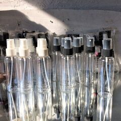 ①SPRAY BOTTLE 未使用の小型スプレーボトル
