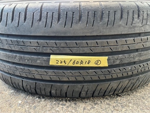 サマータイヤ225/60R18