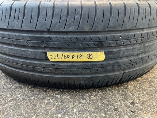 ダンロップサマータイヤ225/60R18