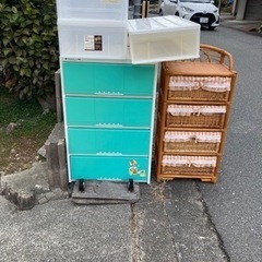 カラーボックス
