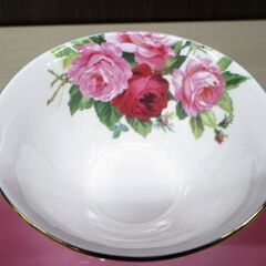 ロイヤルアーデン ティーソーサー ボンチャイナ ピンク色 バラ 薔薇 ROYAL ARDEN BONE CHINA 苫小牧西店の画像