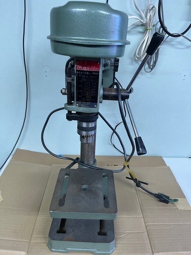 マキタ TB130 卓上ボール盤　電動　穴あけ