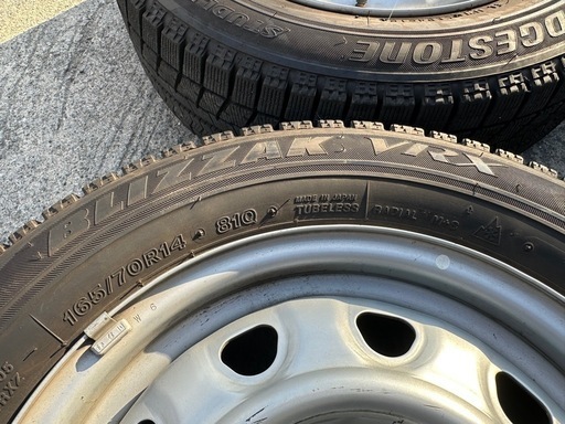 スズキ純正鉄チンホイール+ブリザックVRX 165/70R14スタッドレスセット