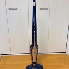 コードレス掃除機 Electrolux スティッククリーナー 2in1