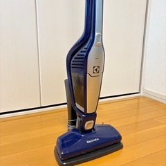 コードレス掃除機 Electrolux スティッククリーナー 2in1の画像