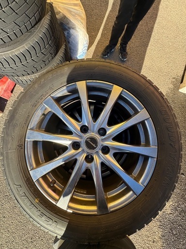 215/60R17  ９分山グッドイヤーICENAVI7 exceeder インチ