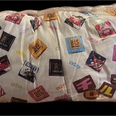 新品　チロルチョコ　大きなクッションの画像