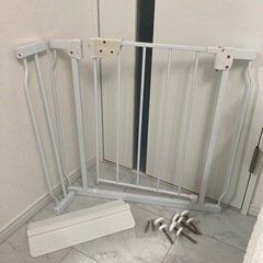 ベビーゲート  スチールゲート　70〜94cm 白　ホワイト