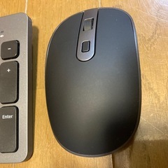【美品】vicTsing ワイヤレスキーボードとマウスセットの画像