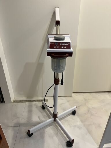 エステ　フェイシャルスチーマー