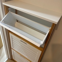 靴箱　引き取り手決まりましたの画像