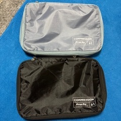 DAISO 圧縮バッグ　2点セット