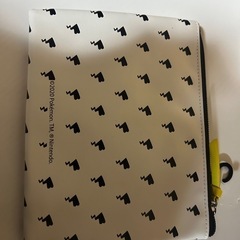 GU限定品 ピカチュウポーチの画像